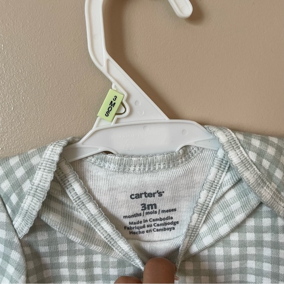 Carter’s 2 pack sleeper gowns - Picture 3 of 5